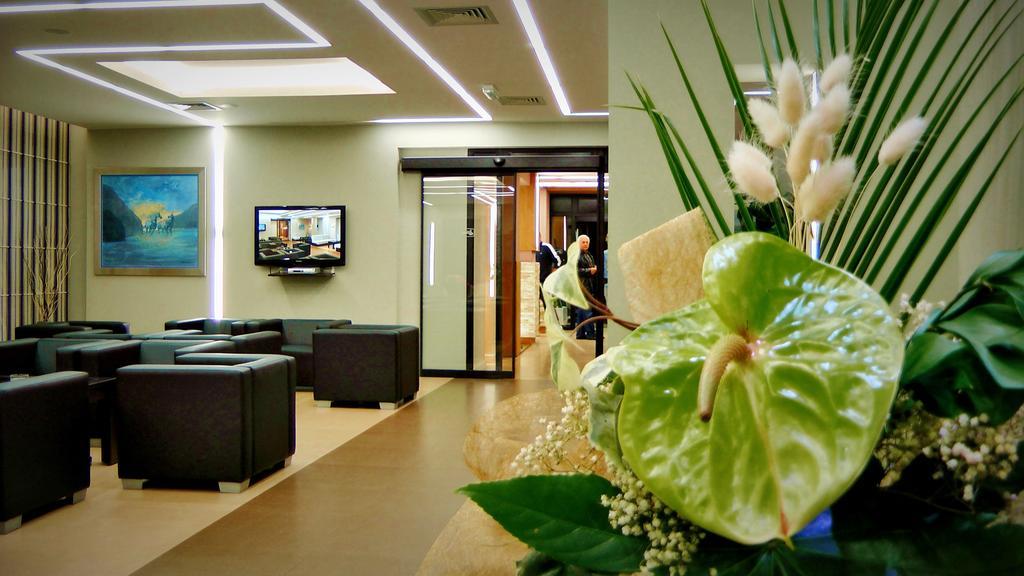 Hotel Djerdap Kladovo Buitenkant foto